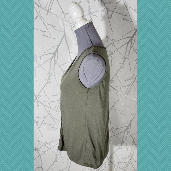 Kuhl Green Organic Cotton Embroidered Shay Tank - Picture 3 of 4